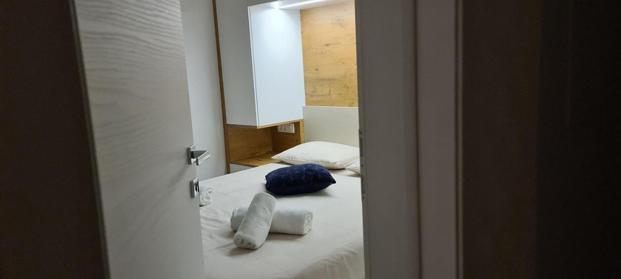 Apartman Marcelina 1 With Private Pool Trogir Exterior photo